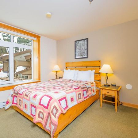 Schweitzer Mountain Resort White Pine Lodge Sandpoint Exterior photo