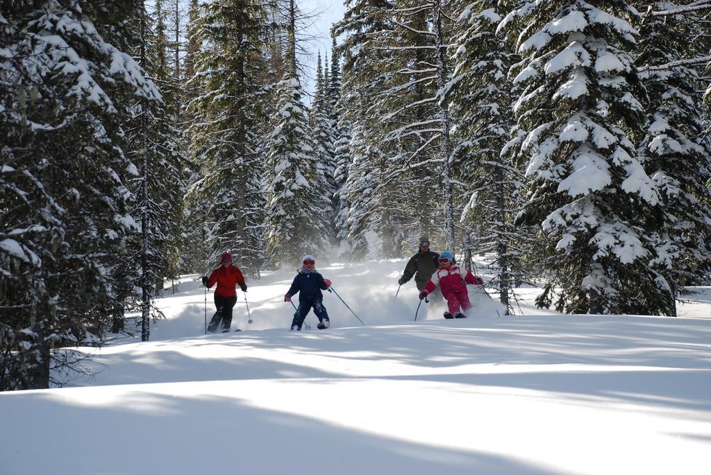 Schweitzer Mountain Resort White Pine Lodge Sandpoint Exterior photo