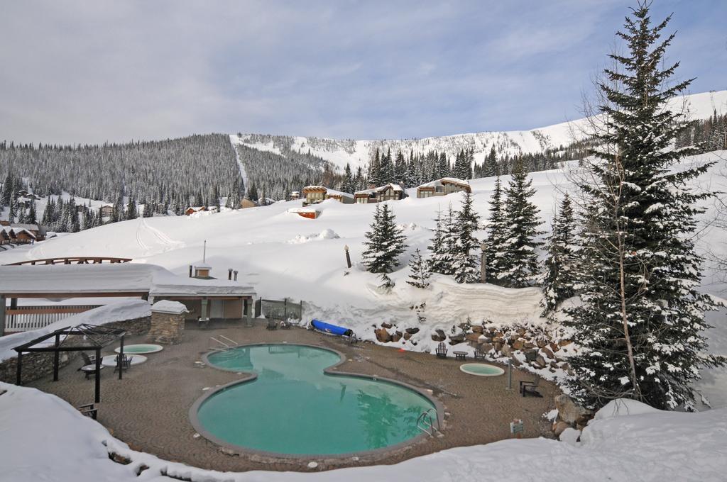 Schweitzer Mountain Resort White Pine Lodge Sandpoint Exterior photo