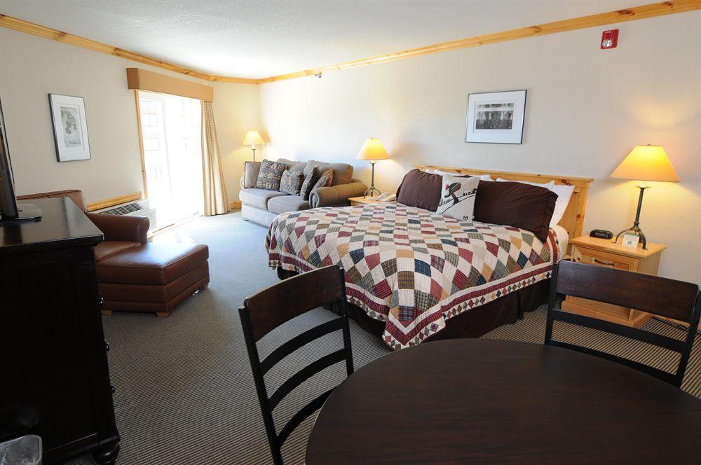 Schweitzer Mountain Resort White Pine Lodge Sandpoint Exterior photo