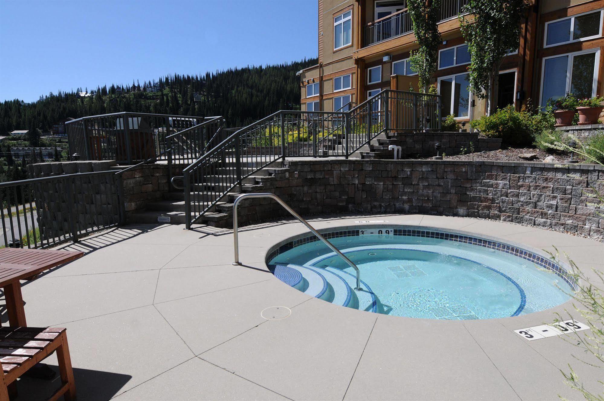 Schweitzer Mountain Resort White Pine Lodge Sandpoint Exterior photo