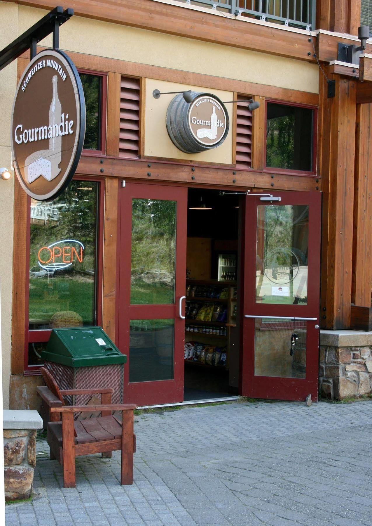 Schweitzer Mountain Resort White Pine Lodge Sandpoint Exterior photo