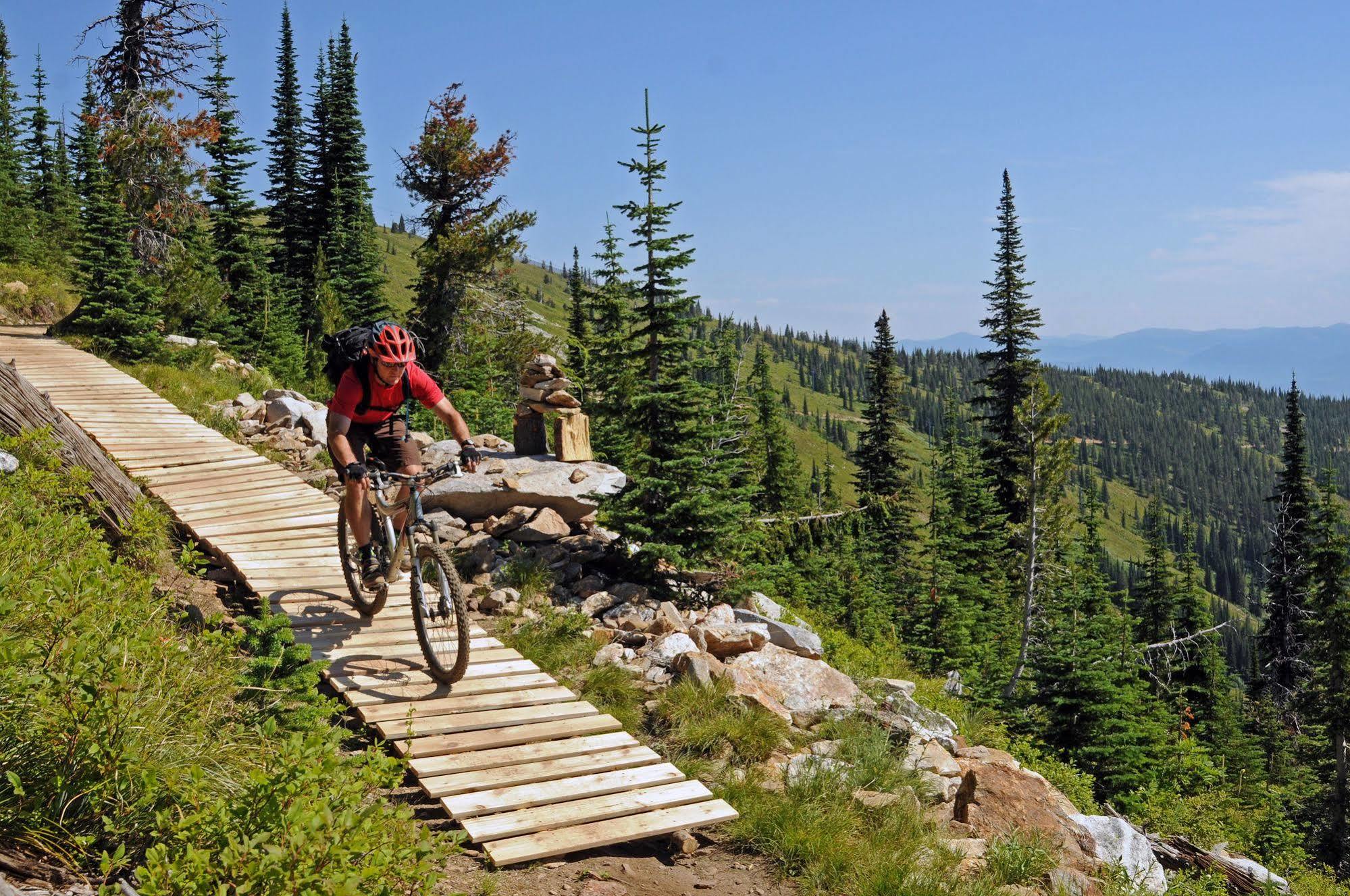 Schweitzer Mountain Resort White Pine Lodge Sandpoint Exterior photo